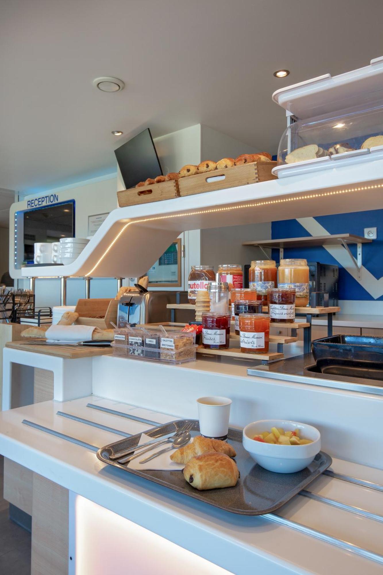 Ibis Budget Saint-Maximin Εξωτερικό φωτογραφία