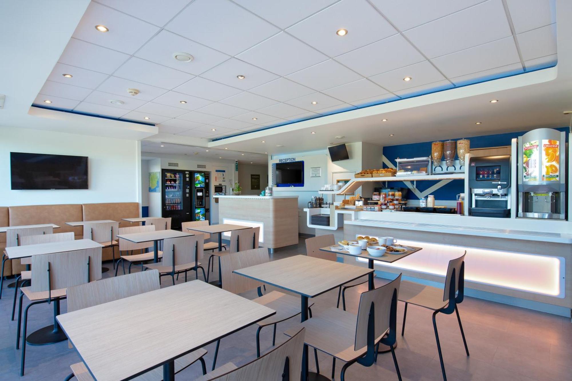 Ibis Budget Saint-Maximin Εξωτερικό φωτογραφία