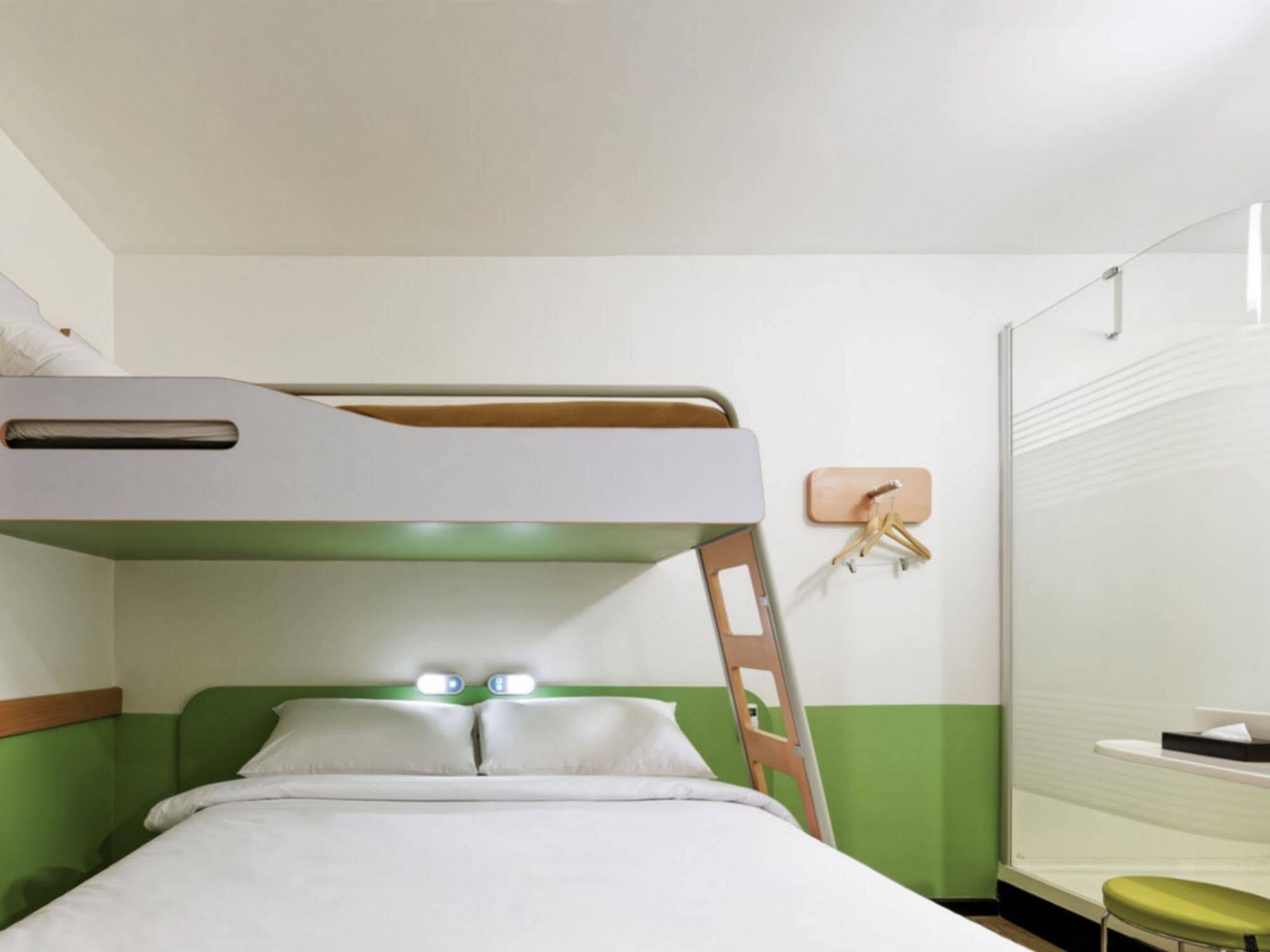 Ibis Budget Saint-Maximin Εξωτερικό φωτογραφία